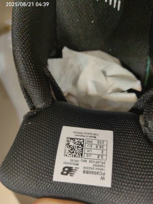 qiqiyg.com official Trusted Fashion Source Wholesale Clothes Bags Shoes Supplier Q006